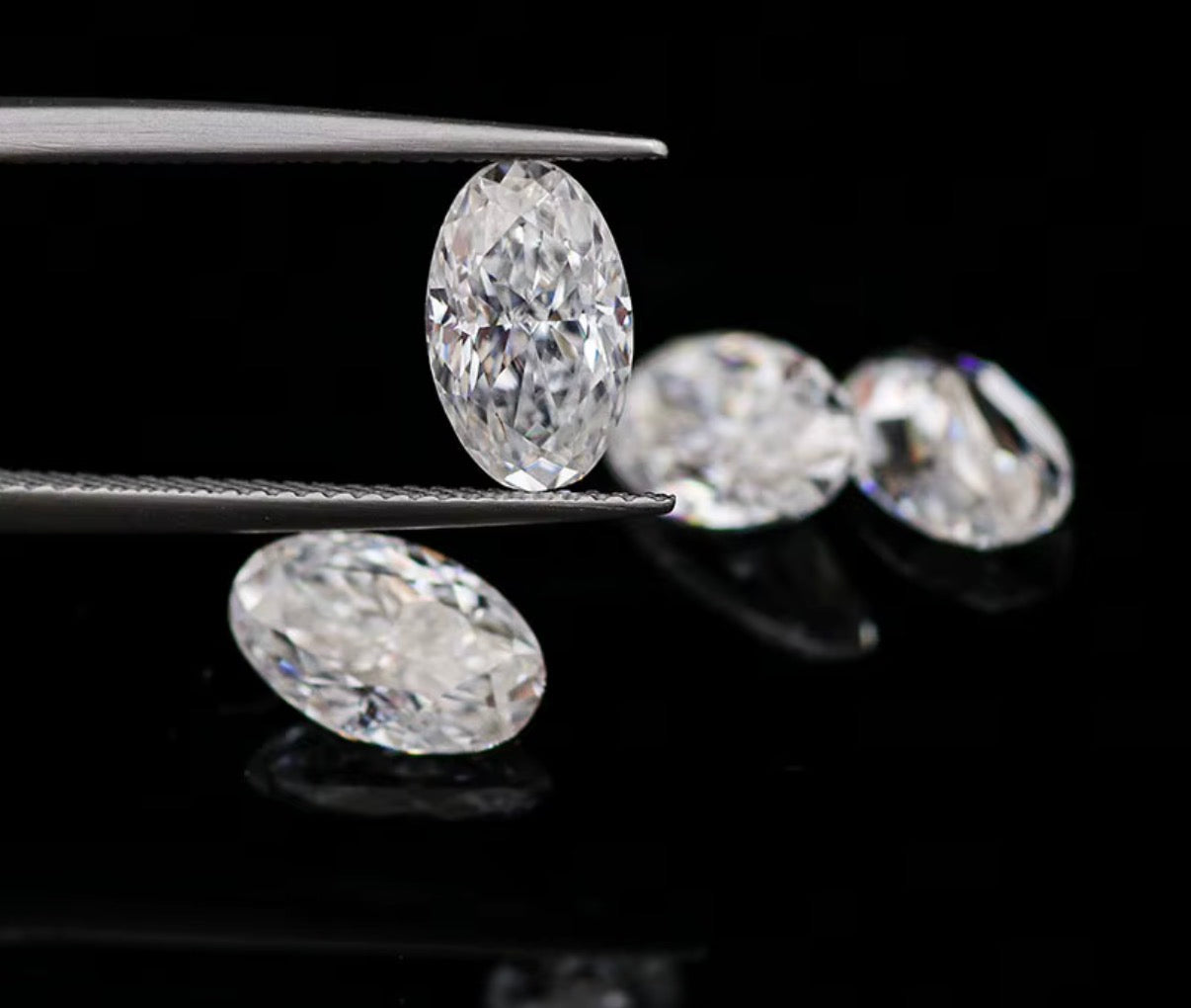 Wholesale Oval Lab Grown Diamond 43 Carat Large Stone In Stock
IGI Certificate