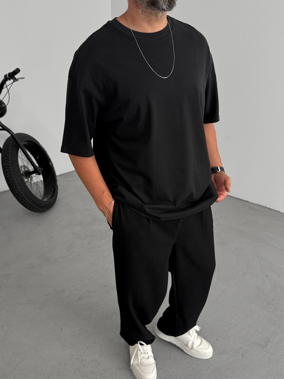 Black Basic Oversized T-shirt